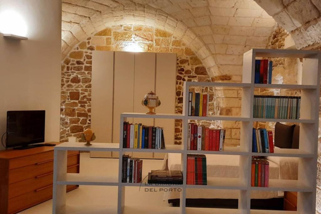 Villa La Dimora Del Porto à Brindisi Extérieur photo